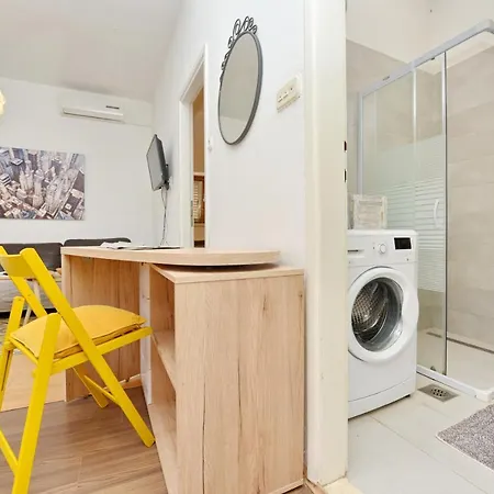 Apartment Perovic *